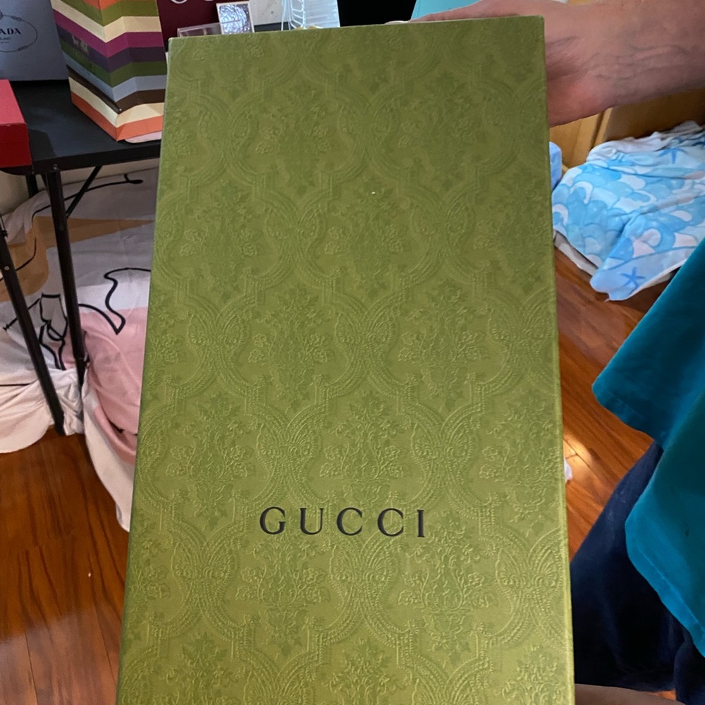 Gucci Olive Embossed Gift Box